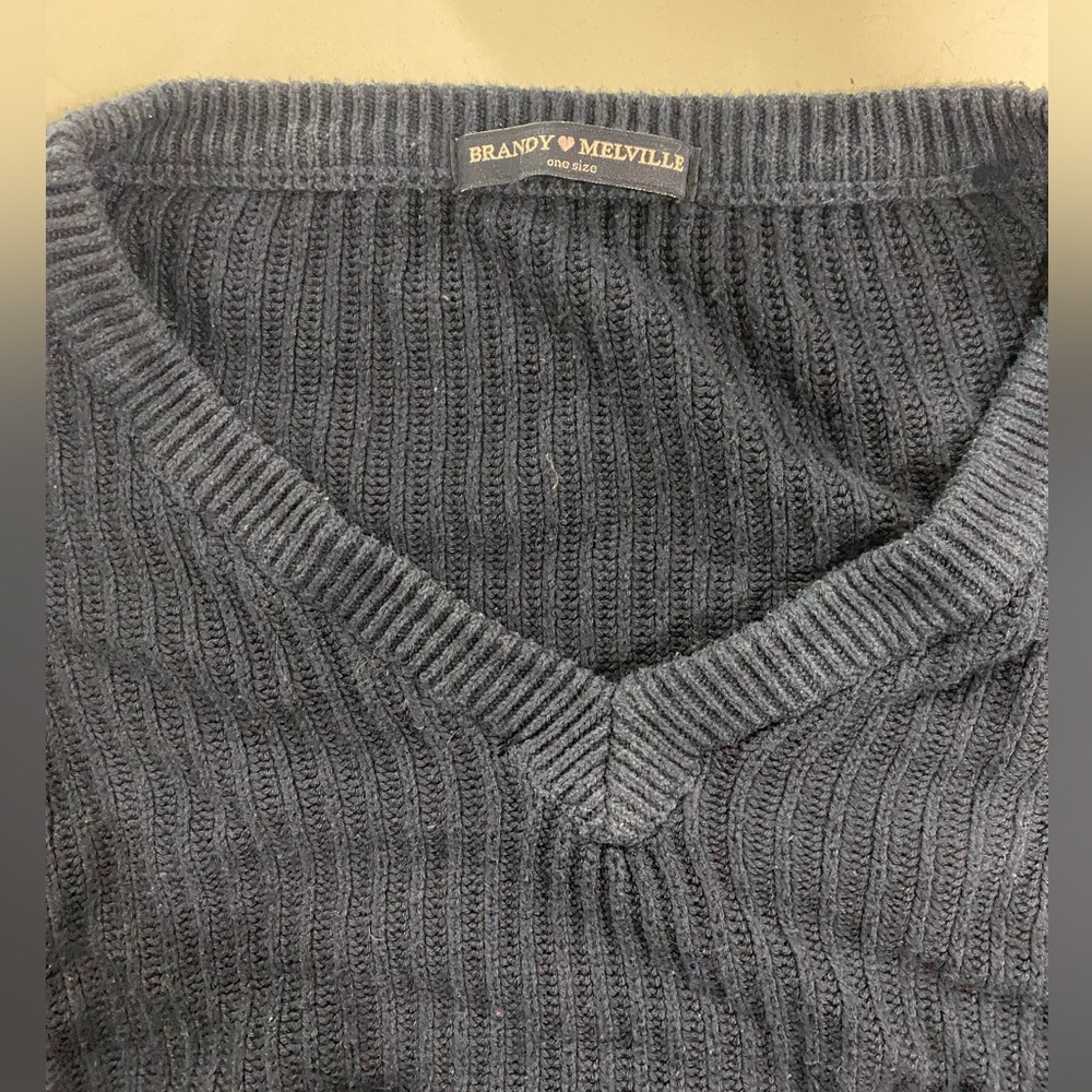Navy blue Brandy Melville cropped sweater